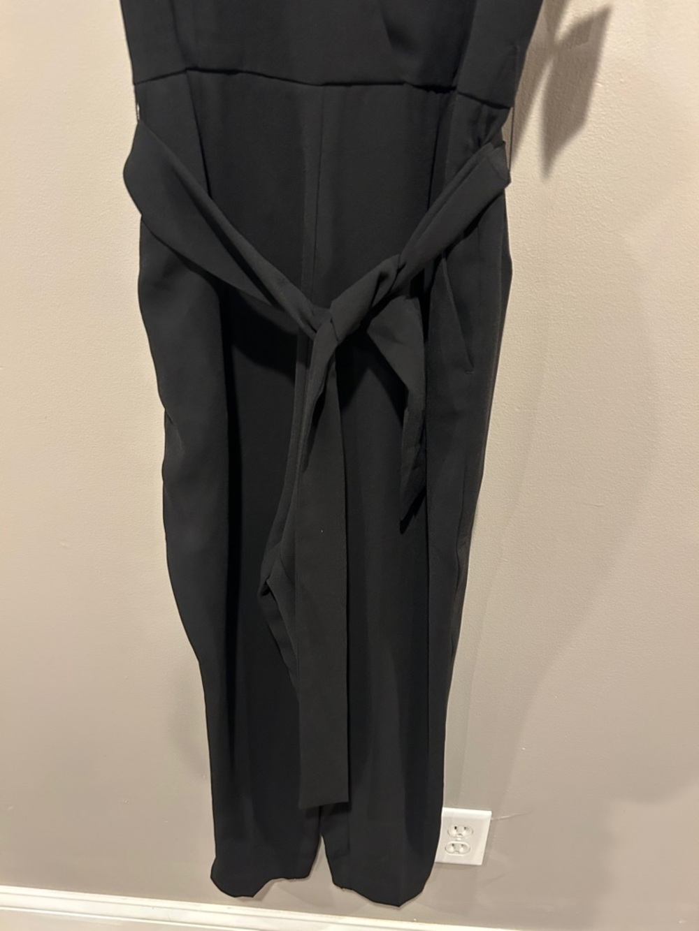 H&M black sleeveless wrapover front jumpsuit NWT sz 10 - Picture 4 of 6